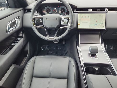 Used 2026 Land Rover Range Rover Velar Dynamic SE image 4