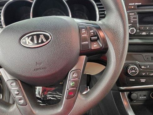 Used 2011 Kia Optima LX FWD image 12