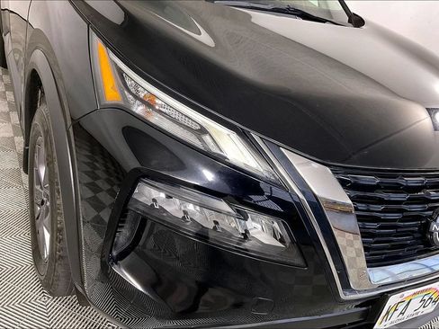 Used 2023 Nissan Rogue S AWD/4WD image 27