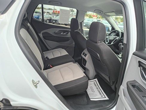 Used 2023 GMC Terrain SLE w/ Driver Convenience Package FWD image 16