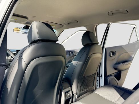 New 2026 Hyundai Venue SEL image 6