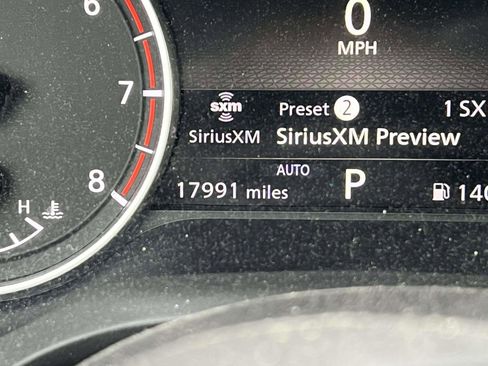 Used 2022 Nissan Rogue SV image 27