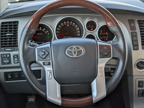 Used 2015 Toyota Sequoia Platinum image 14
