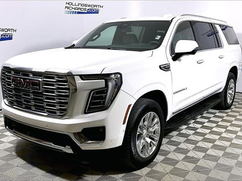 Used 2025 GMC Yukon XL Denali image 1