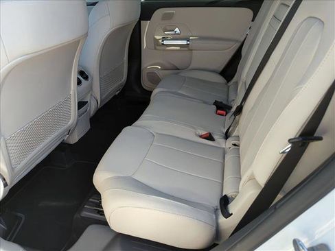 New 2026 Mercedes-Benz GLB 250 image 15