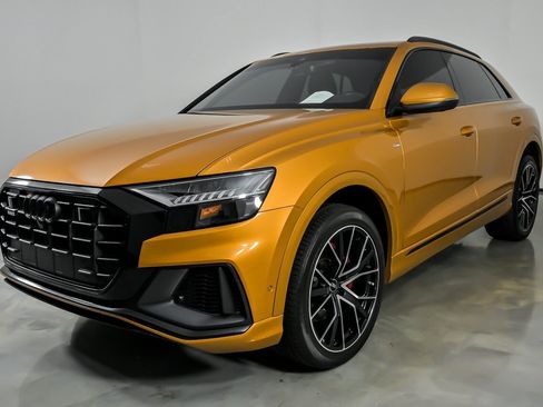Used 2022 Audi Q8 Premium Plus AWD/4WD image 5