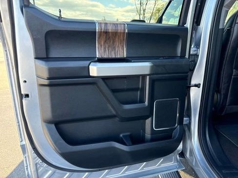Used 2020 Ford F150 Lariat w/ Equipment Group 502A Luxury AWD/4WD image 22