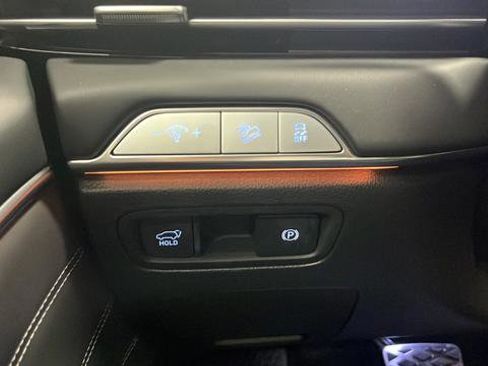 Used 2025 Genesis GV80 3.5T e-SC AWD/4WD image 33