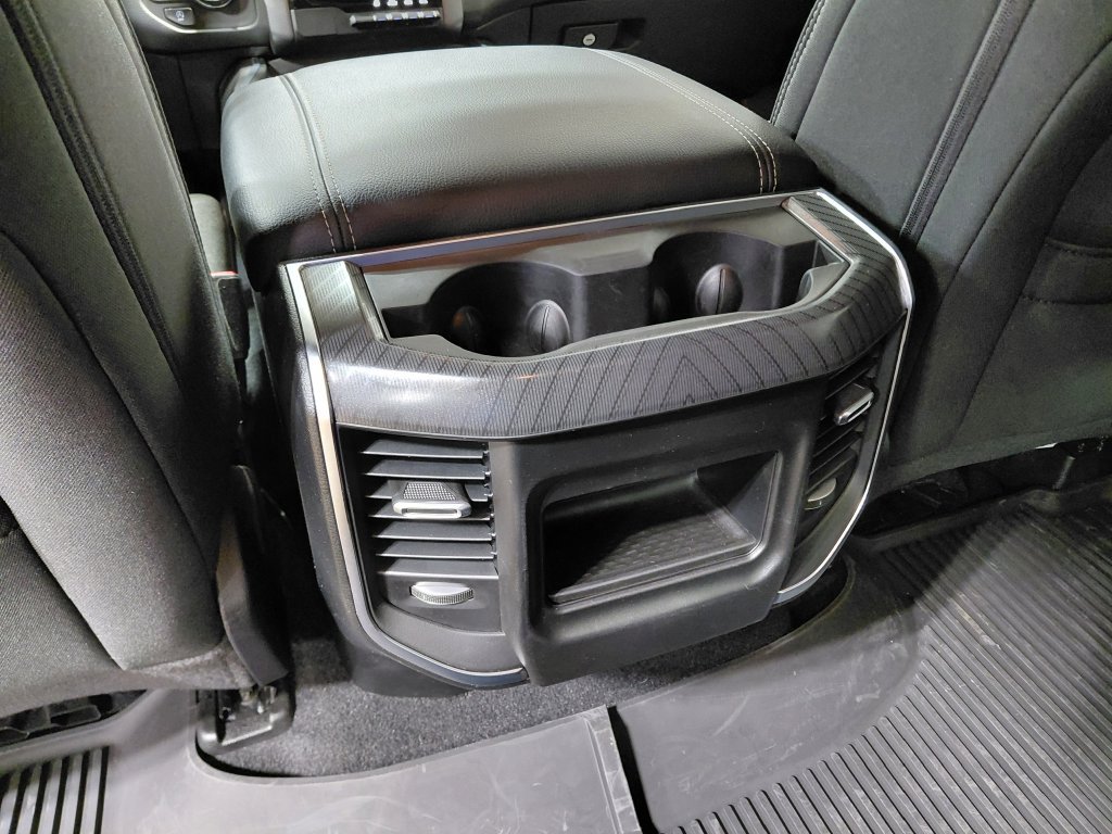 Used 2025 RAM 1500 Big Horn AWD/4WD image 38