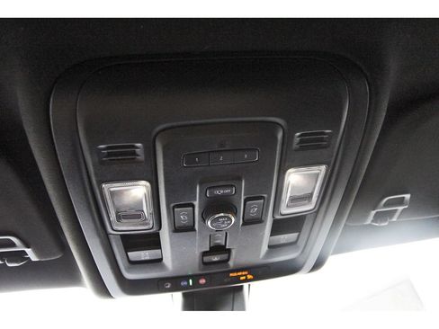 Used 2021 GMC Yukon XL Denali w/ LPO, Illumination Package AWD/4WD image 24