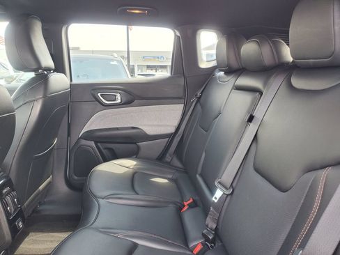 Used 2023 Jeep Compass Latitude AWD/4WD image 25