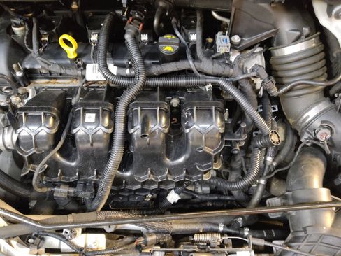 Used 2017 Ford Escape Titanium FWD image 30