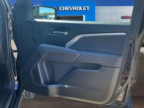 Used 2023 Chevrolet Colorado Z71 w/ Z71 Convenience Package 2 AWD/4WD image 28