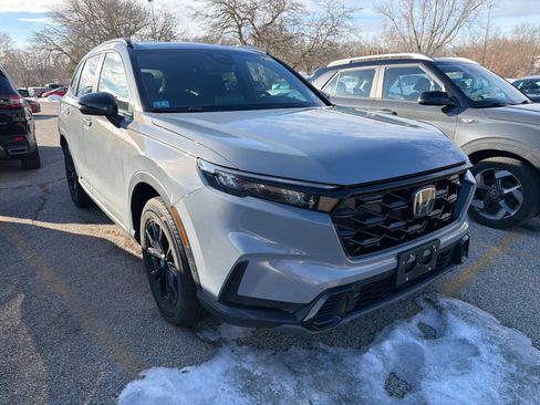 Used 2023 Honda CR-V Sport image 3