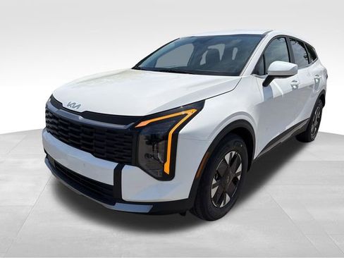 New 2026 Kia Sportage LX FWD image 3