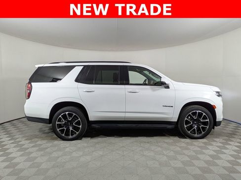 Used 2022 Chevrolet Tahoe RST w/ Luxury Package AWD/4WD image 2