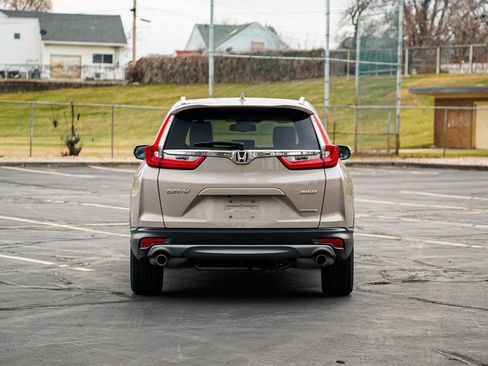 Used 2019 Honda CR-V Touring image 6