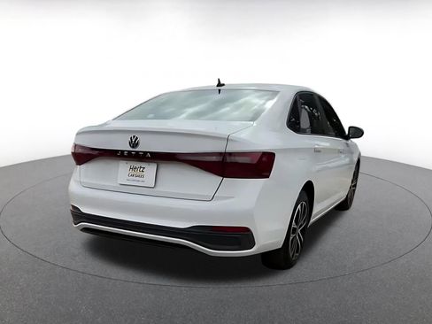 Used 2025 Volkswagen Jetta Sport image 16