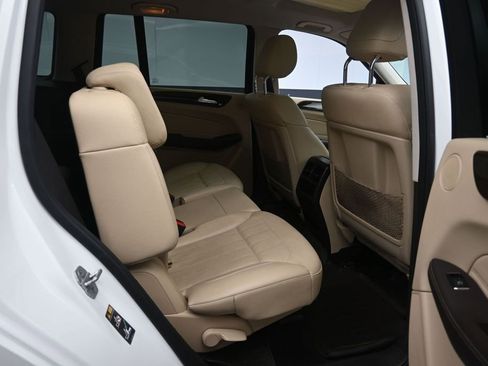 Used 2018 Mercedes-Benz GLS 450 4MATIC w/ Premium Package image 26