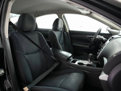 Used 2017 Nissan Altima 2.5 SV image 52