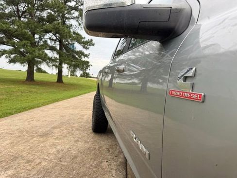 Used 2024 RAM 2500 Laramie AWD/4WD image 12