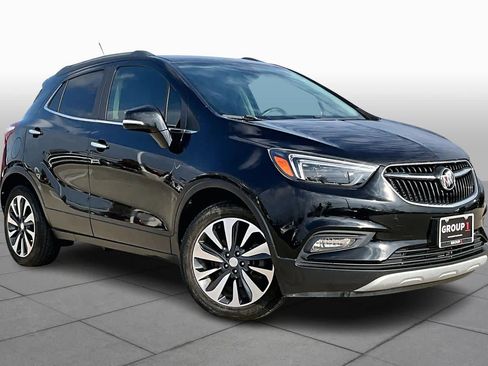 Used 2019 Buick Encore Essence image 2