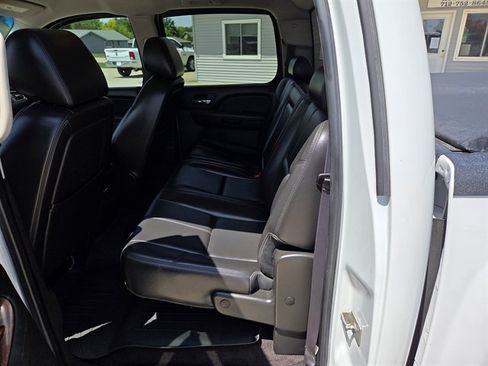 Used 2010 Chevrolet Silverado 1500 LTZ w/ LPO, Deluxe Chrome Package AWD/4WD image 6