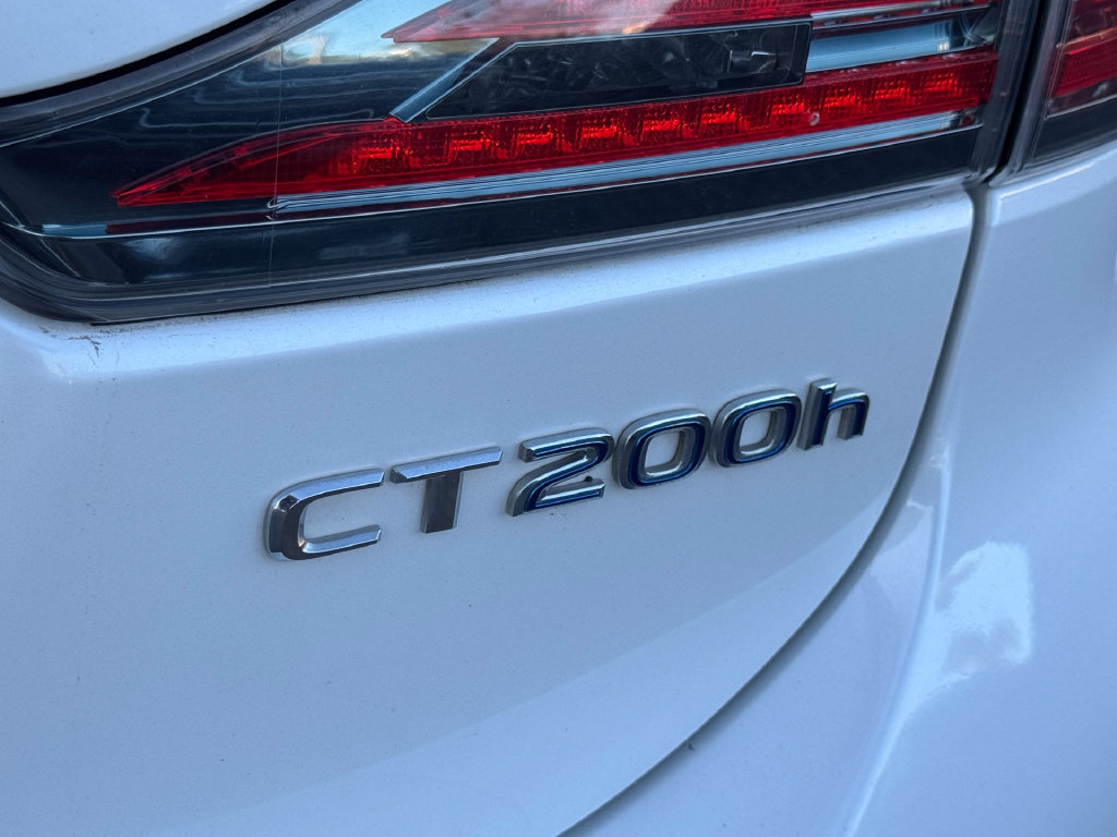 Used 2011 Lexus CT 200h Premium w/ Premium Audio Pkg FWD image 15