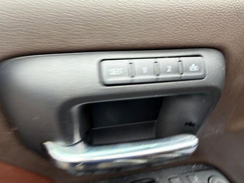 Used 2015 Chevrolet Silverado 3500 High Country w/ Duramax Plus Package image 44