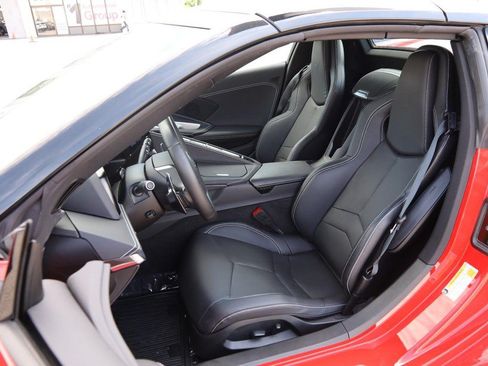 Used 2024 Chevrolet Corvette Stingray Convertible w/ 1LT RWD image 8