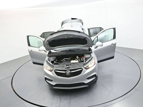 Used 2018 Buick Encore Preferred AWD/4WD image 34