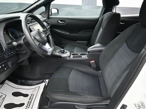 Used 2023 Nissan Leaf S image 24
