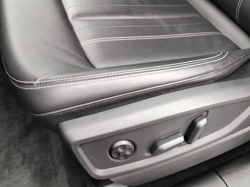 Certified 2023 Audi Q5 2.0T Premium w/ Convenience Package image 18