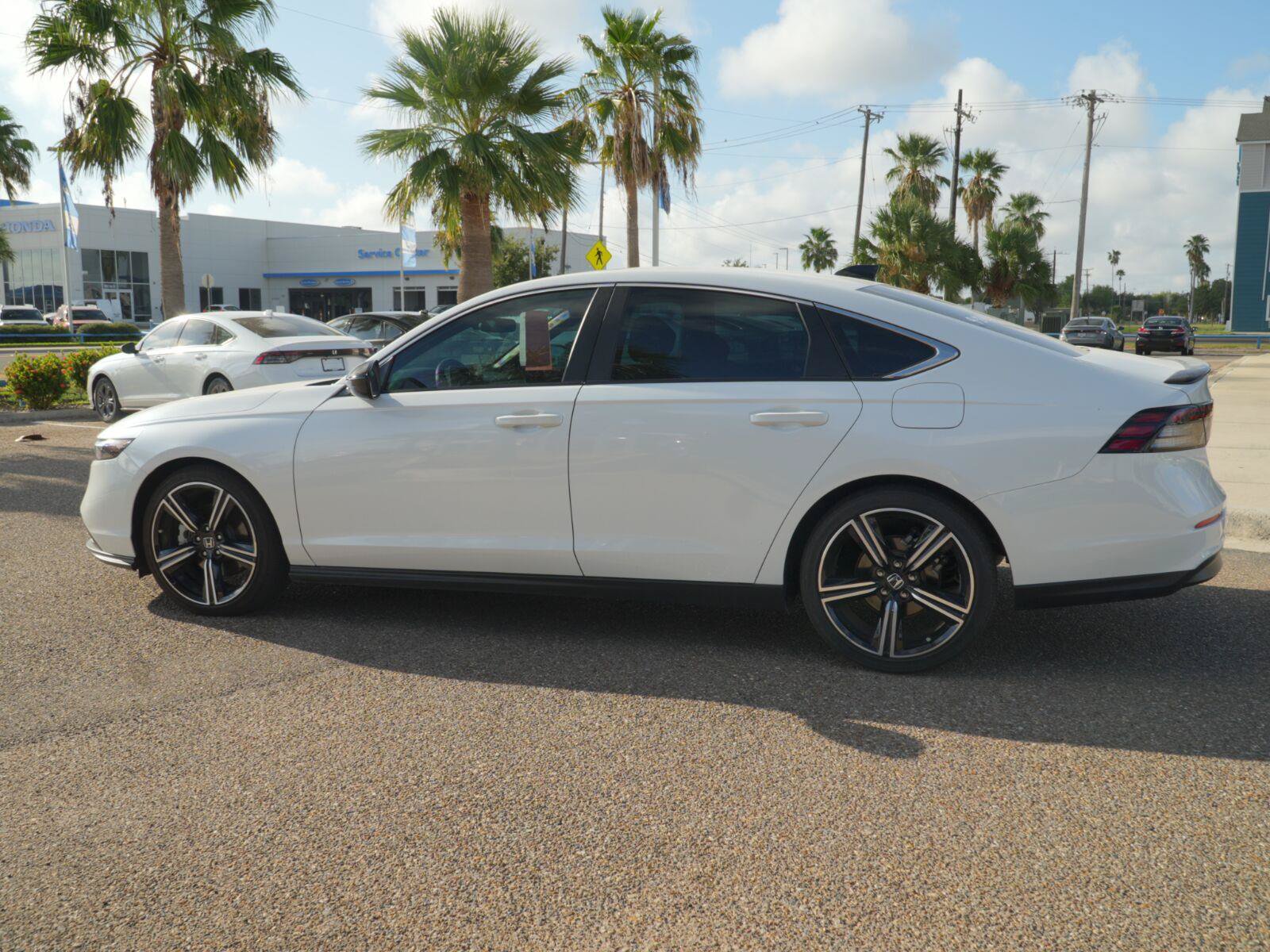 Used 2025 Honda Accord Sport image 8