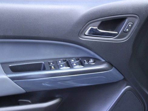 Used 2022 Chevrolet Colorado Z71 w/ Safety Package image 9