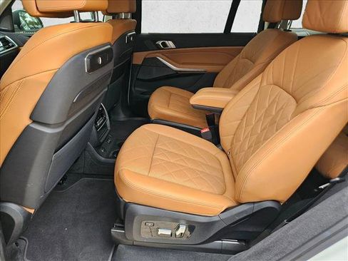 Used 2023 BMW X7 xDrive40i w/ Premium Package image 20