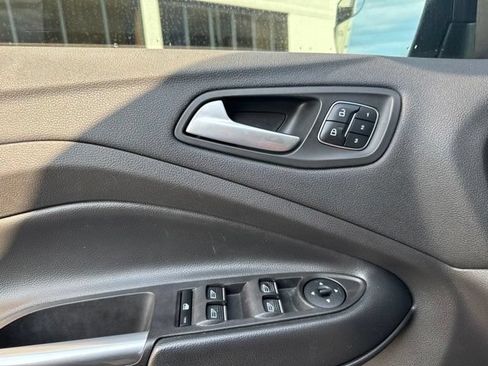 Used 2018 Ford Escape Titanium FWD image 13