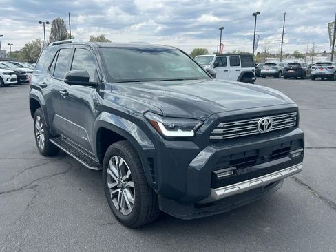 Used 2025 Toyota 4Runner Limited image 5
