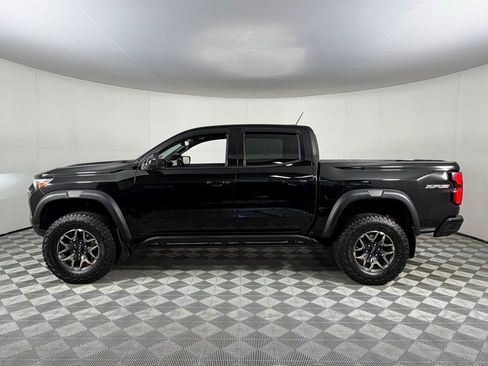 Used 2023 Chevrolet Colorado ZR2 w/ ZR2 Convenience Package III image 9