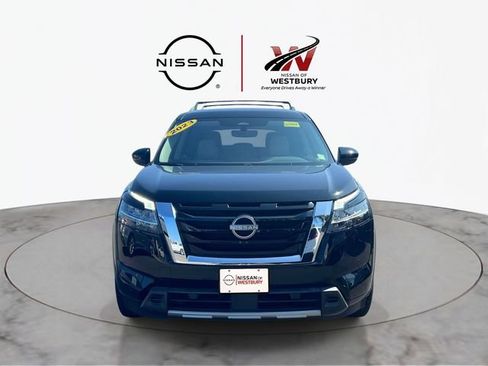 Certified 2023 Nissan Pathfinder SL AWD/4WD image 2