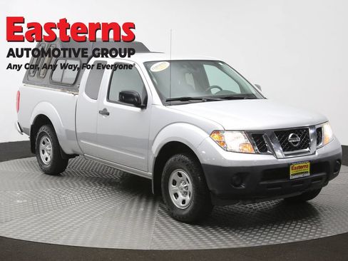 Used 2019 Nissan Frontier S RWD image 3