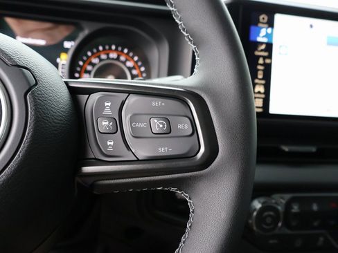 New 2026 Jeep Wrangler Unlimited Rubicon w/ Safety Group image 27