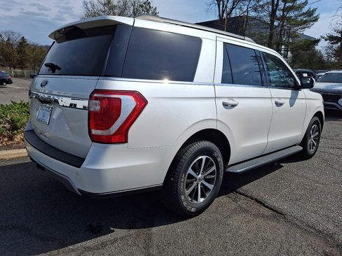 Used 2019 Ford Expedition XLT w/ Equipment Group 202A image 6