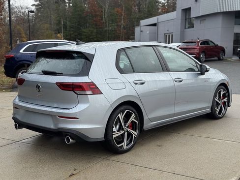 New 2026 Volkswagen GTI SE image 9