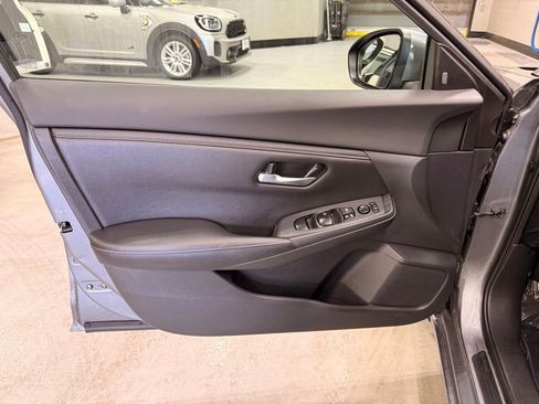 Used 2021 Nissan Sentra SV FWD image 10