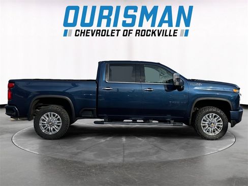 Used 2022 Chevrolet Silverado 2500 High Country w/ Z71 Off-Road Package image 7