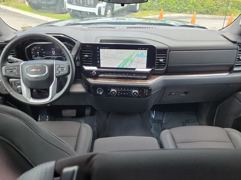 Used 2023 GMC Sierra 1500 Elevation RWD image 17