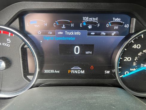 Used 2021 Ford F350 Platinum w/ FX4 Off-Road Package AWD/4WD image 14