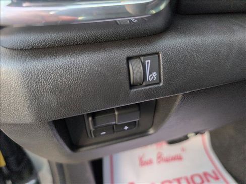 New 2026 GMC Canyon Elevation w/ Convenience Package image 19