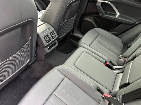 New 2025 Audi Q5 2.0T Premium Plus image 9